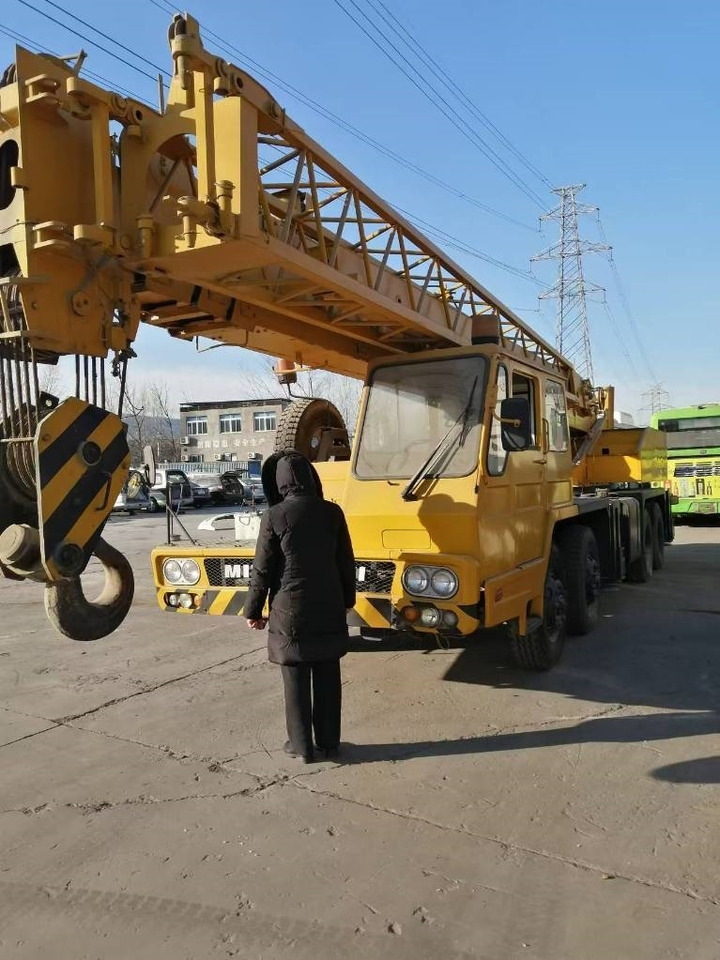 Tadano TL 300 E - Autogrúa: foto 1 Tadano TL 300 E - Autogrúa: foto 1