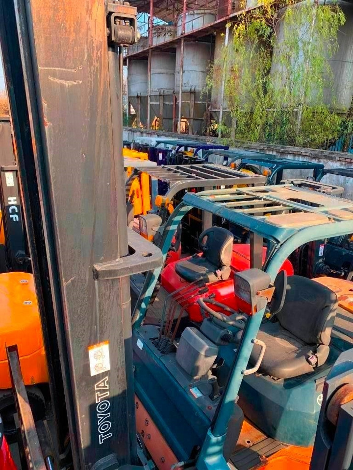 Toyota 7 FDA 50 - Carretilla elevadora diésel: foto 4 Toyota 7 FDA 50 - Carretilla elevadora diésel: foto 4