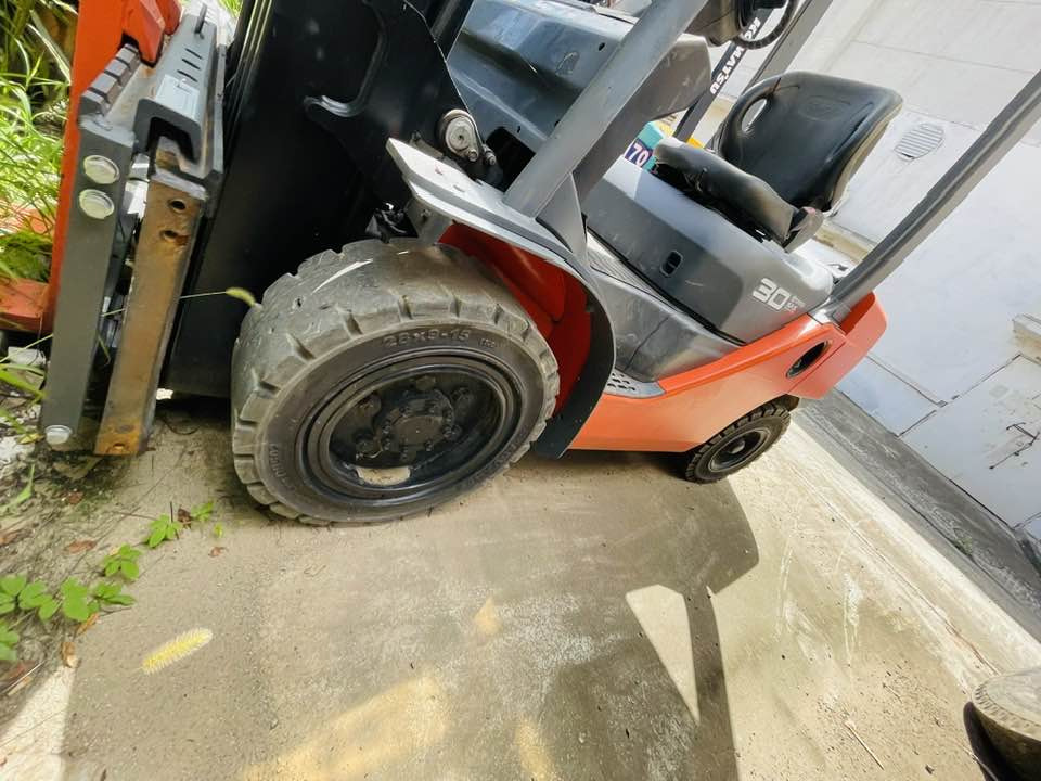 Toyota 8FGU30 - Carretilla elevadora: foto 4 Toyota 8FGU30 - Carretilla elevadora: foto 4