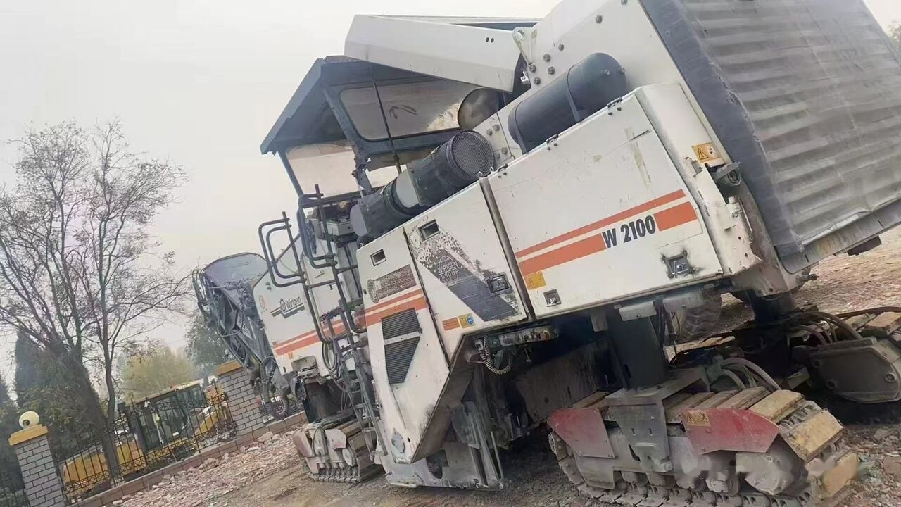 Wirtgen W2100 - Fresadora en frío: foto 4 Wirtgen W2100 - Fresadora en frío: foto 4