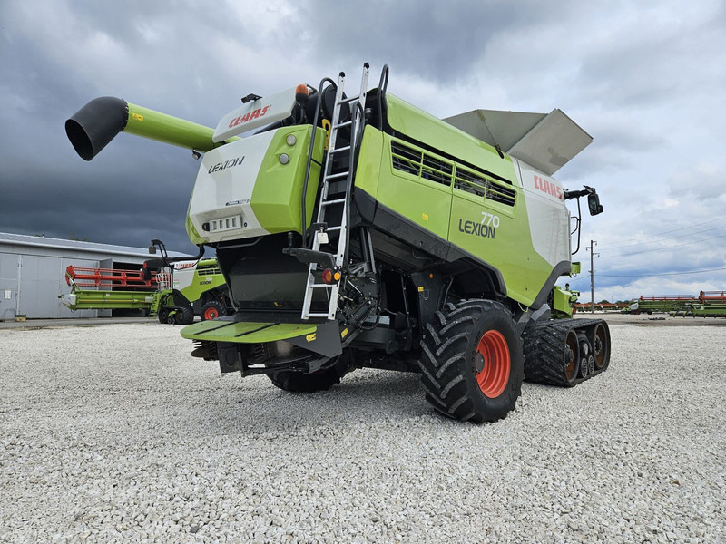 Claas Lexion 770 TT / VARIO 12M - Cosechadora de granos: foto 3 Claas Lexion 770 TT / VARIO 12M - Cosechadora de granos: foto 3