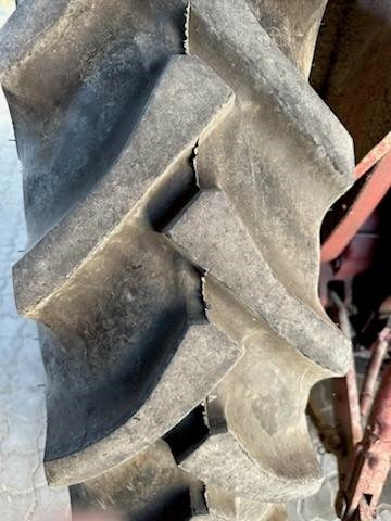 International 474 M.FRONTLÆSSER - Tractor: foto 4 International 474 M.FRONTLÆSSER - Tractor: foto 4