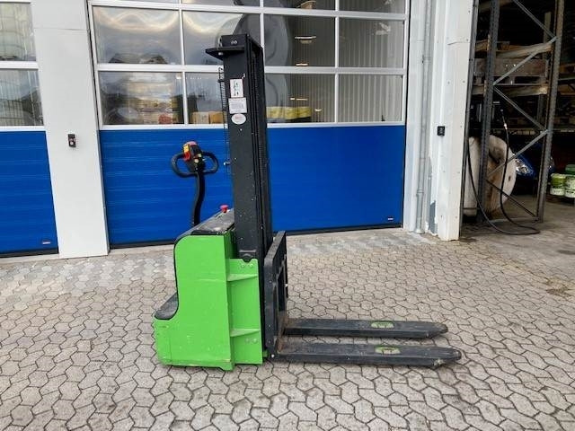 PRO LIFT 1500 - Maquinaria de construcción: foto 1 PRO LIFT 1500 - Maquinaria de construcción: foto 1
