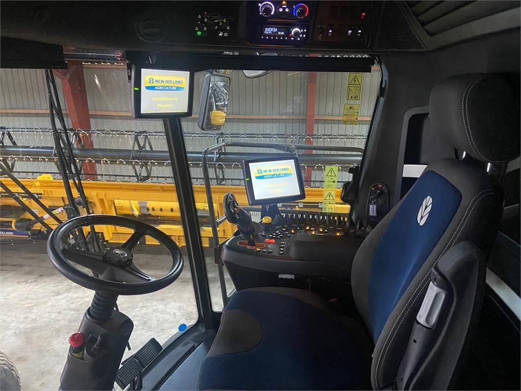 Cosechadora de granos New Holland CR9.90 ST.V EU AMEA: foto 6