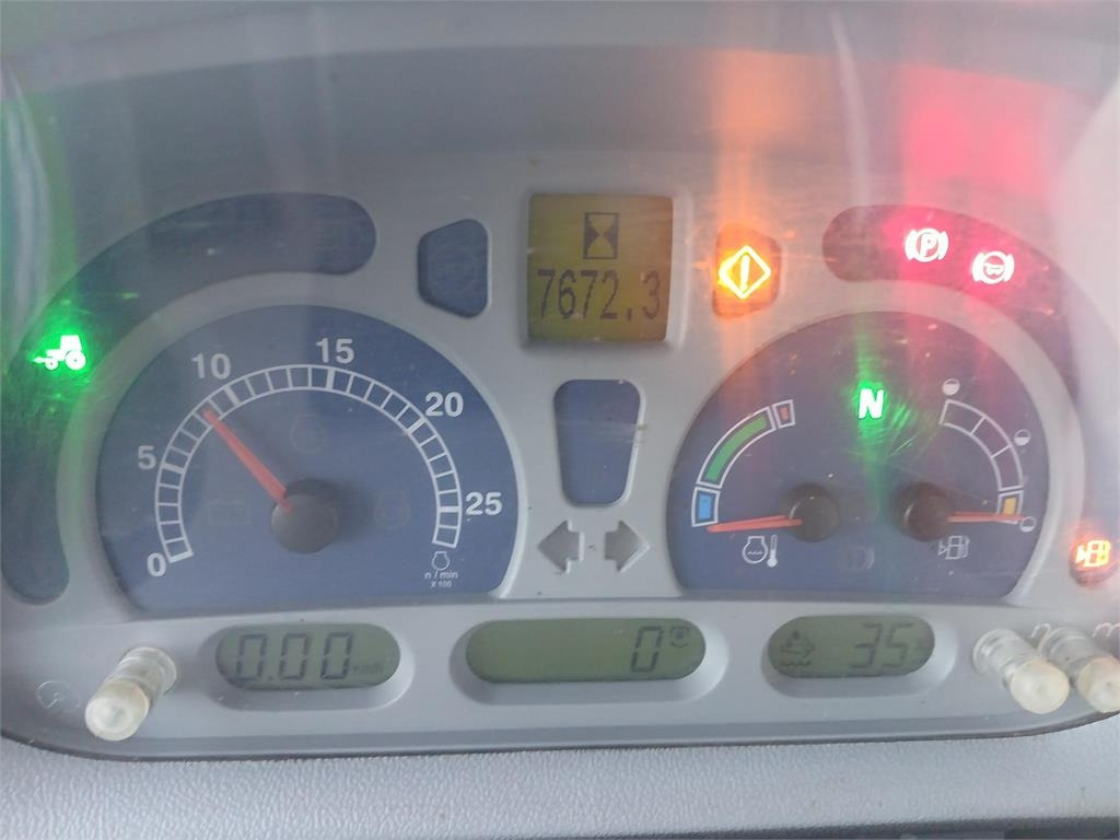 New Holland T7.260 PC SWII - Tractor: foto 4 New Holland T7.260 PC SWII - Tractor: foto 4