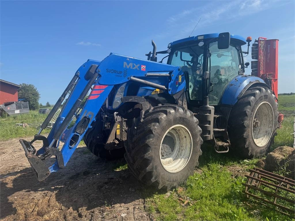 New Holland T7060TG  - Tractor: foto 1 New Holland T7060TG  - Tractor: foto 1