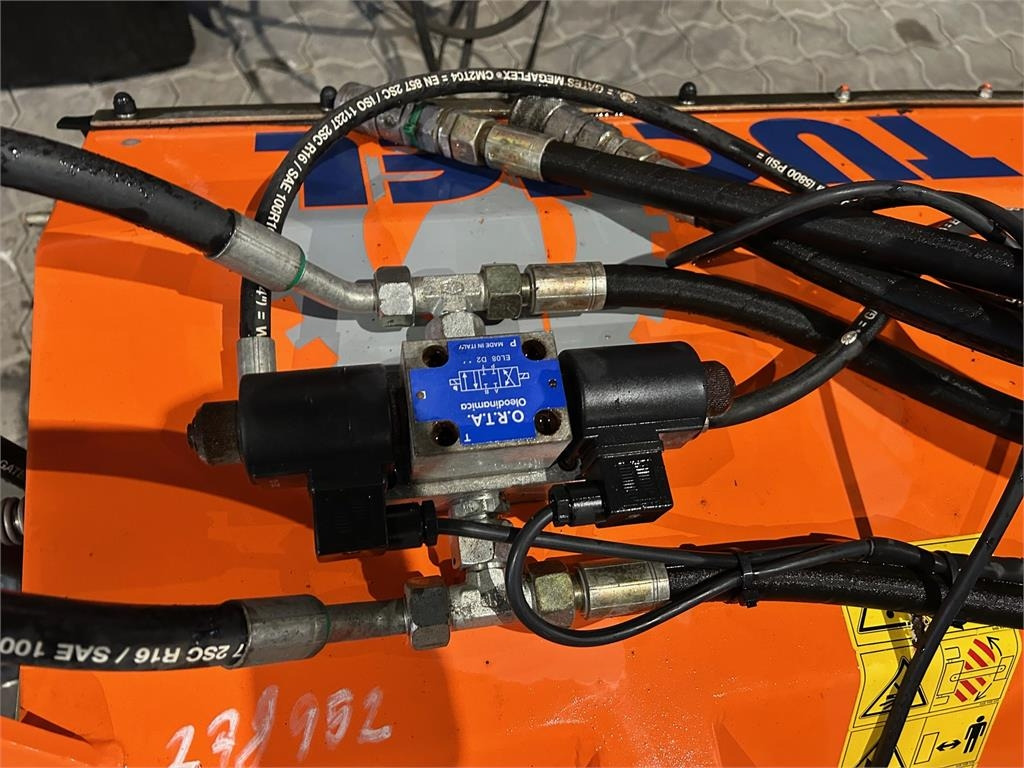 Tuchel ECO 1,5M - Barredora cucharón: foto 4 Tuchel ECO 1,5M - Barredora cucharón: foto 4