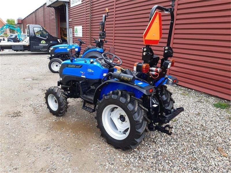 Solis 26 servostyring og brede traktor dæk  - Tractor municipal: foto 2 Solis 26 servostyring og brede traktor dæk  - Tractor municipal: foto 2