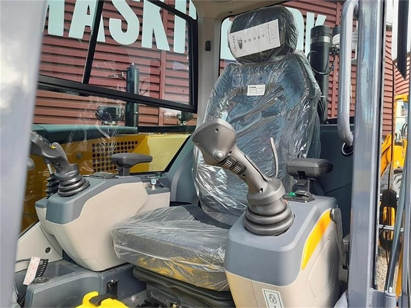 Excavadora de cadenas XCMG XE80E: foto 12