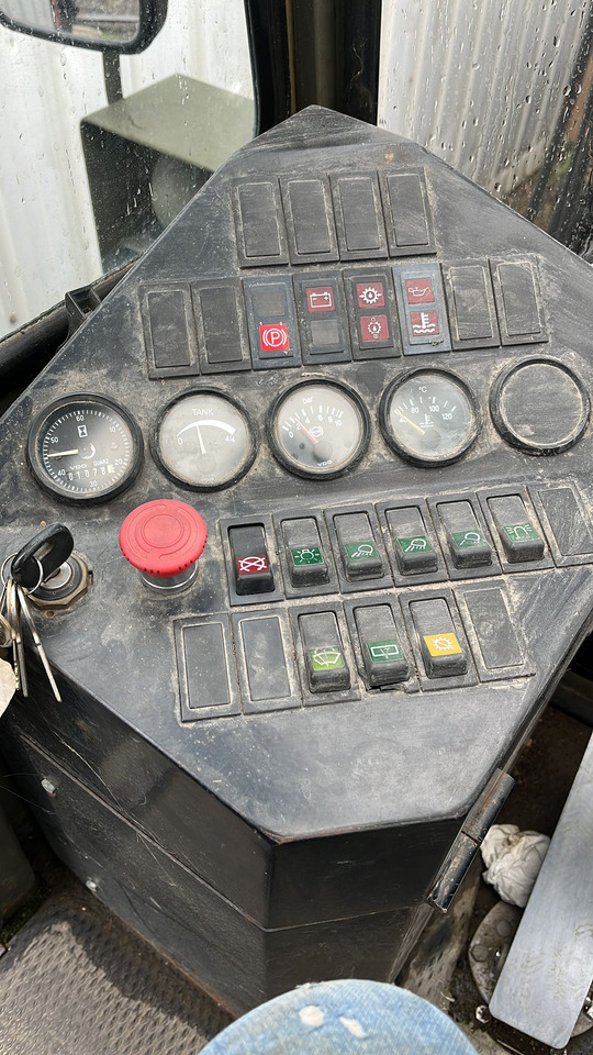 VALMET TD1612 SX 1620 - Carretilla elevadora diésel: foto 4 VALMET TD1612 SX 1620 - Carretilla elevadora diésel: foto 4