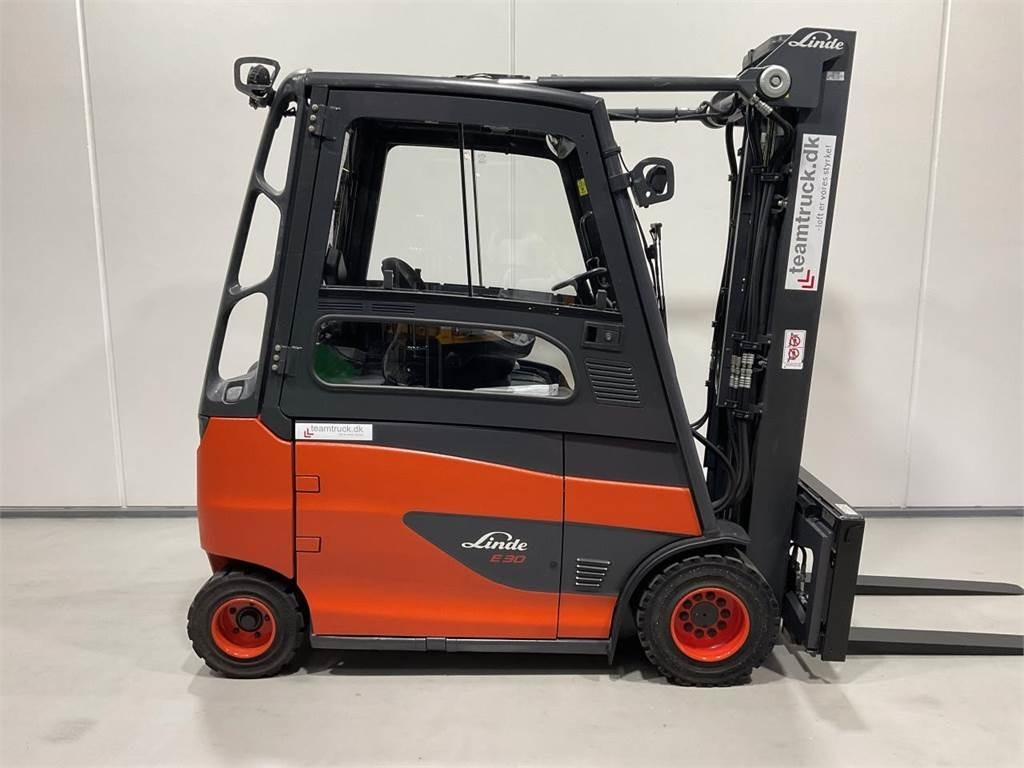 Linde E30 - Carretilla elevadora eléctrica: foto 1 Linde E30 - Carretilla elevadora eléctrica: foto 1