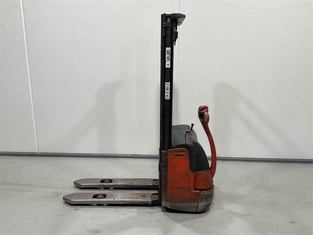 Linde L12  - Apilador: foto 3 Linde L12  - Apilador: foto 3