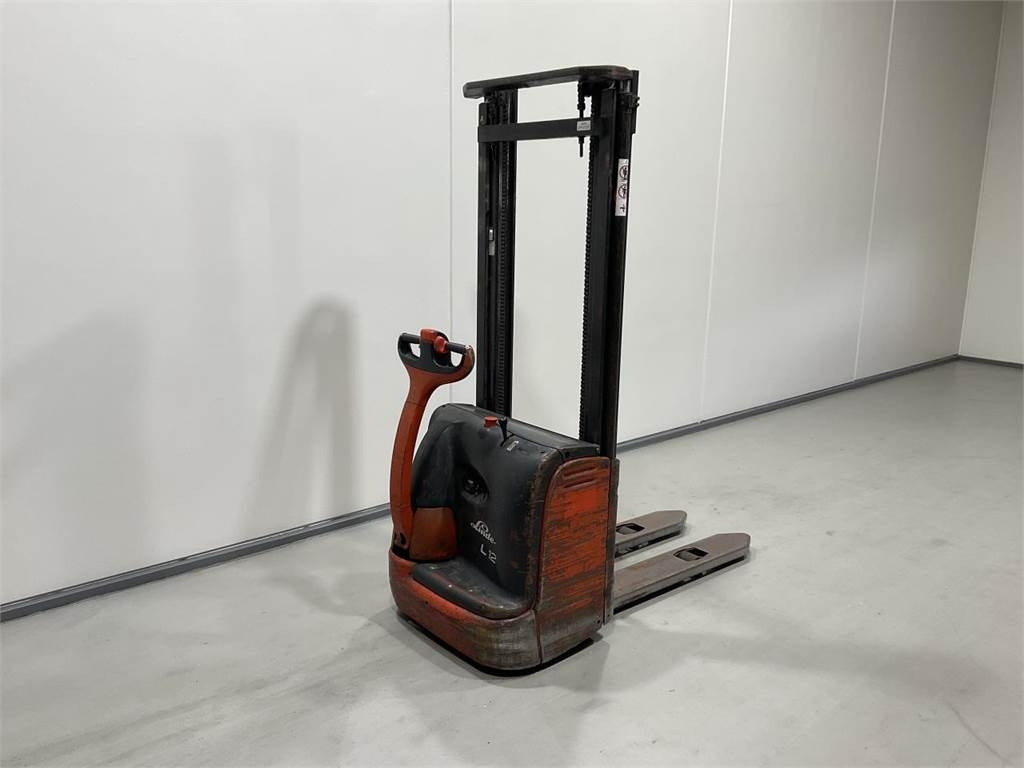 Linde L12  - Apilador: foto 2 Linde L12  - Apilador: foto 2