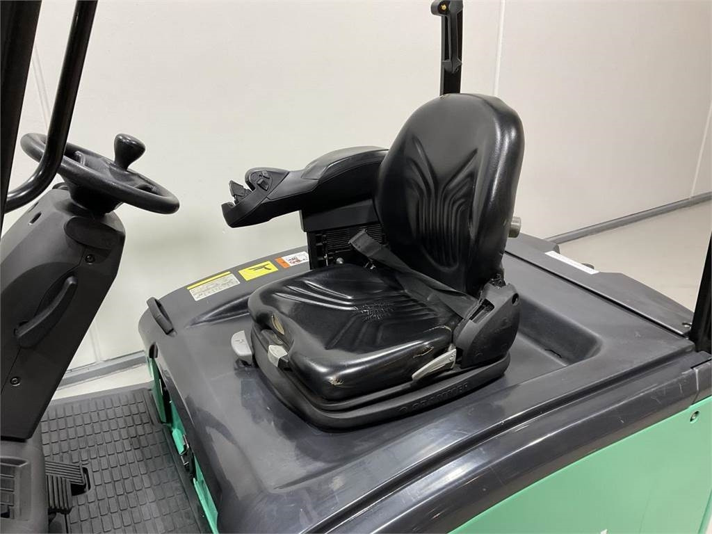 Mitsubishi FB18PNT - Carretilla elevadora eléctrica: foto 5 Mitsubishi FB18PNT - Carretilla elevadora eléctrica: foto 5