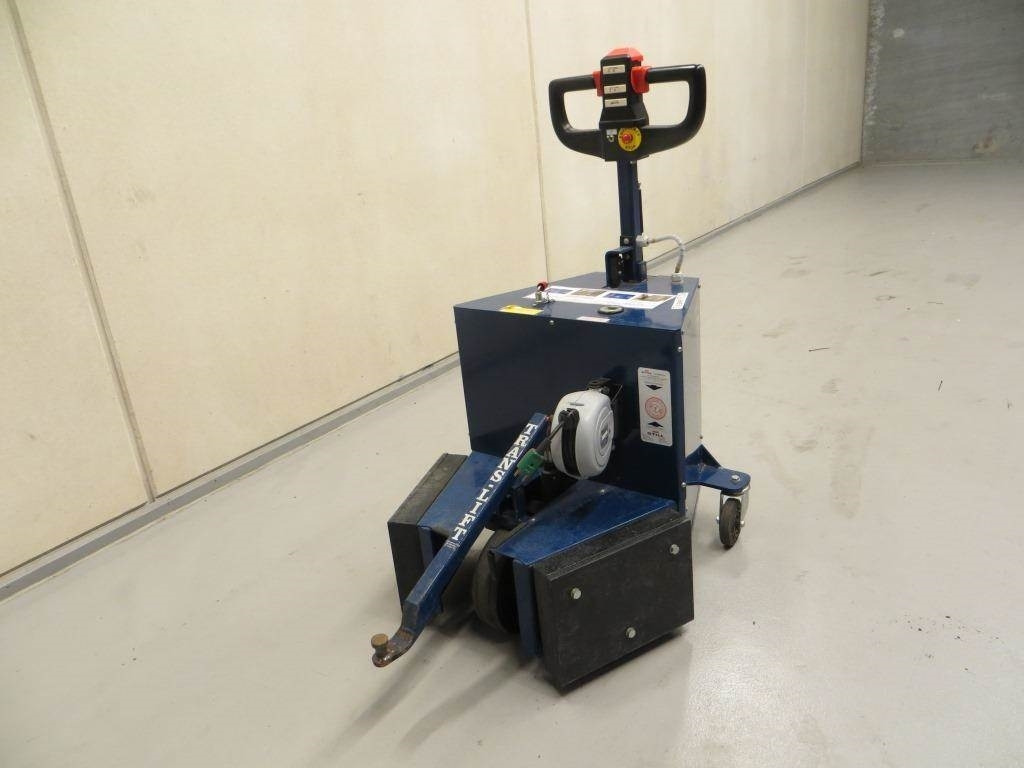 Trans lift TLD1806 - Remolcadora: foto 3 Trans lift TLD1806 - Remolcadora: foto 3