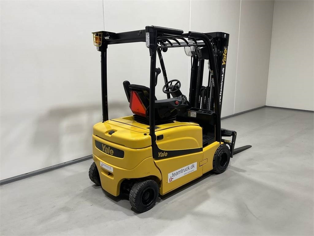 Yale ERP18VF - Carretilla elevadora eléctrica: foto 2 Yale ERP18VF - Carretilla elevadora eléctrica: foto 2