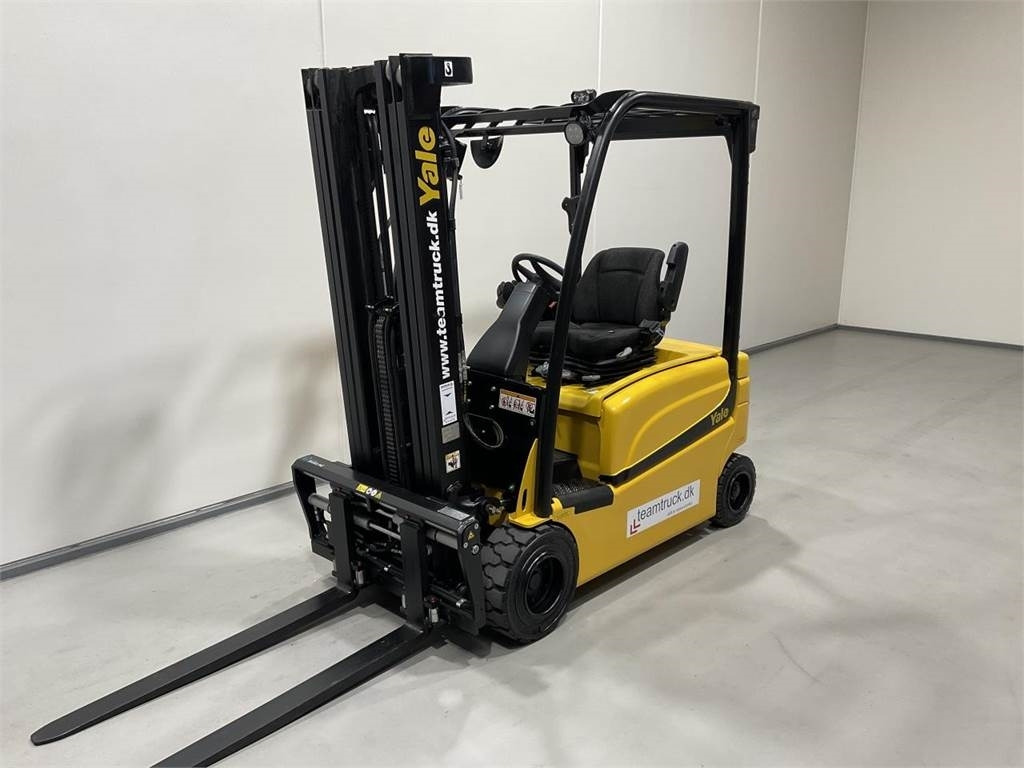 Yale ERP18VF - Carretilla elevadora eléctrica: foto 4 Yale ERP18VF - Carretilla elevadora eléctrica: foto 4