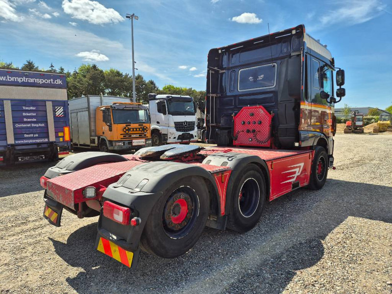 DAF XF 530 // Big Hydraulic // special interior - Cabeza tractora: foto 5 DAF XF 530 // Big Hydraulic // special interior - Cabeza tractora: foto 5