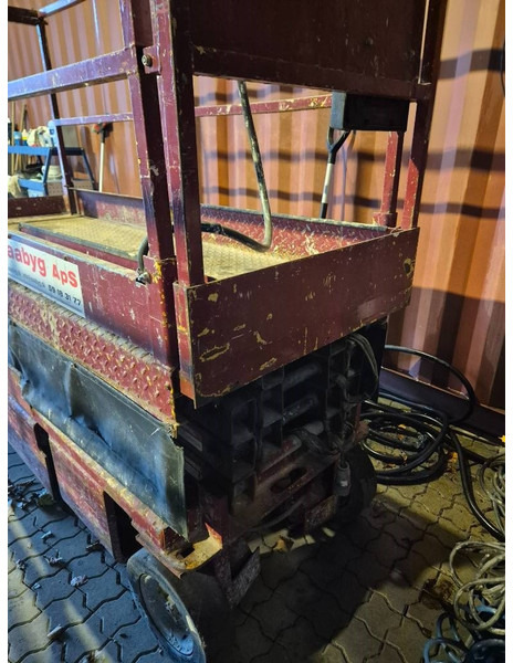 Grove 6-10 meter 2 persons lift - Plataforma de tijeras: foto 2 Grove 6-10 meter 2 persons lift - Plataforma de tijeras: foto 2