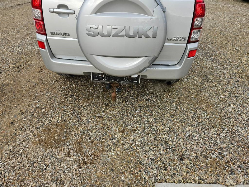 Suzuki Grand Vitara 2,0 GLX aut. Van 5d - Coche: foto 4 Suzuki Grand Vitara 2,0 GLX aut. Van 5d - Coche: foto 4
