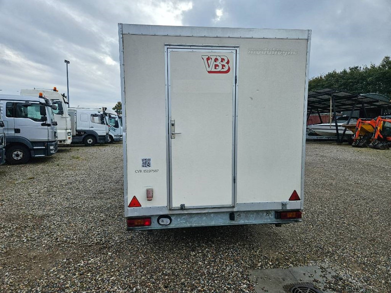 VA 1300 kg Toilet/Bad/omklædning/spiserum - Remolque caja cerrada: foto 4 VA 1300 kg Toilet/Bad/omklædning/spiserum - Remolque caja cerrada: foto 4