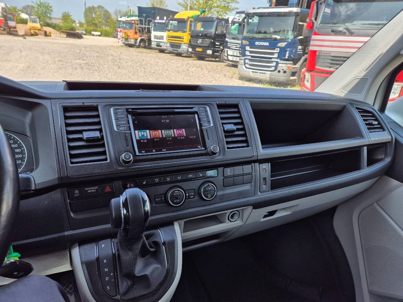 Coche Volkswagen Caravelle 4x4 // 4motion 8(10) person bus Long: foto 14 Coche Volkswagen Caravelle 4x4 // 4motion 8(10) person bus Long: foto 14