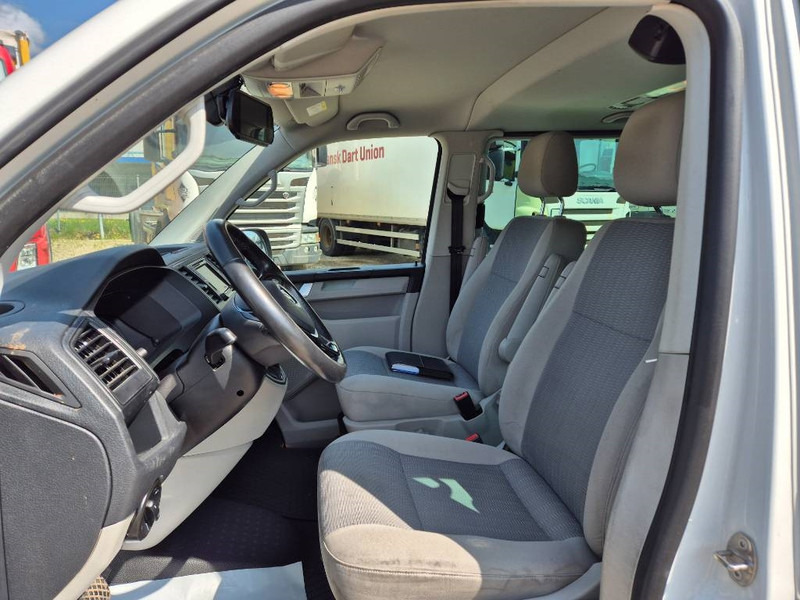 Coche Volkswagen Caravelle 4x4 // 4motion 8(10) person bus Long: foto 8 Coche Volkswagen Caravelle 4x4 // 4motion 8(10) person bus Long: foto 8