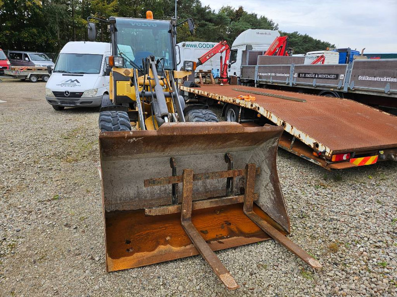 Volvo L 20 B - P//Forks + Bucket // - Cargadora de ruedas: foto 2 Volvo L 20 B - P//Forks + Bucket // - Cargadora de ruedas: foto 2