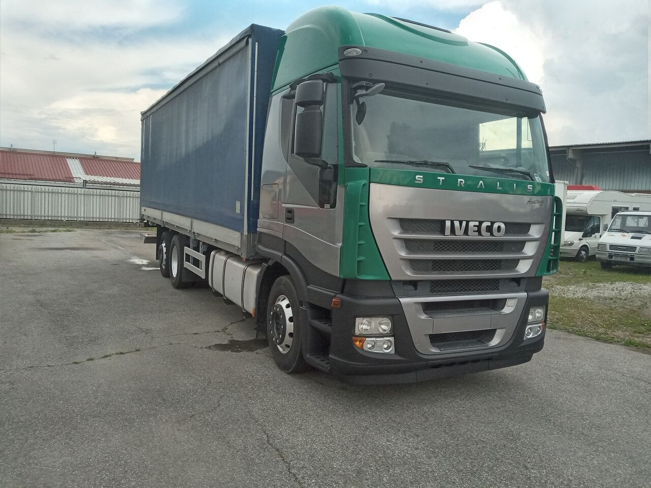 IVECO AS260S50Y/PS - Camión lona: foto 2 IVECO AS260S50Y/PS - Camión lona: foto 2