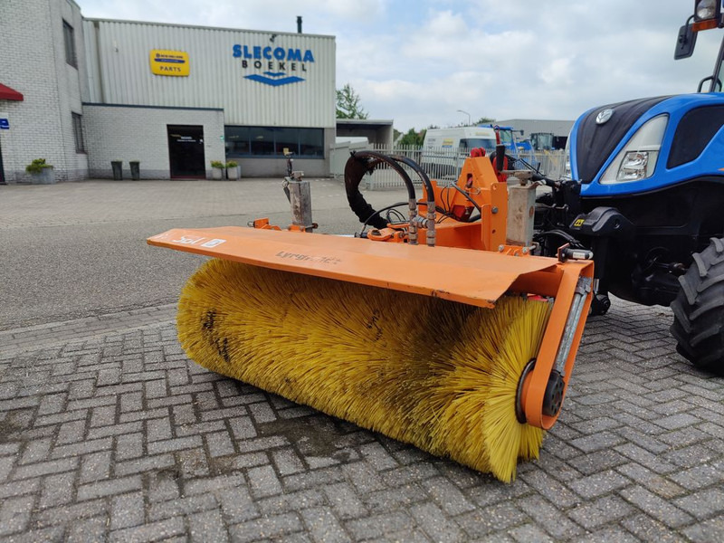 Nesbo HF1600S Veegmachine - Barredora cucharón para Vehículo municipal: foto 1 Nesbo HF1600S Veegmachine - Barredora cucharón para Vehículo municipal: foto 1