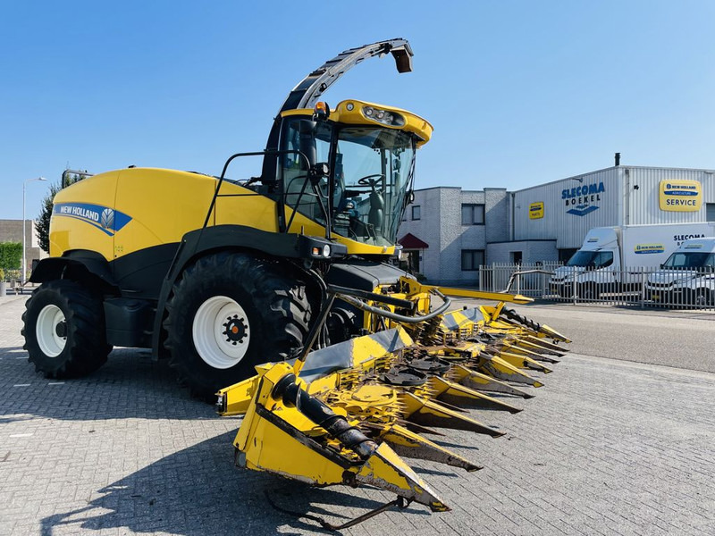 New Holland FR700 Forage Harvester 10 Row header - Cosechadora de forraje: foto 1 New Holland FR700 Forage Harvester 10 Row header - Cosechadora de forraje: foto 1