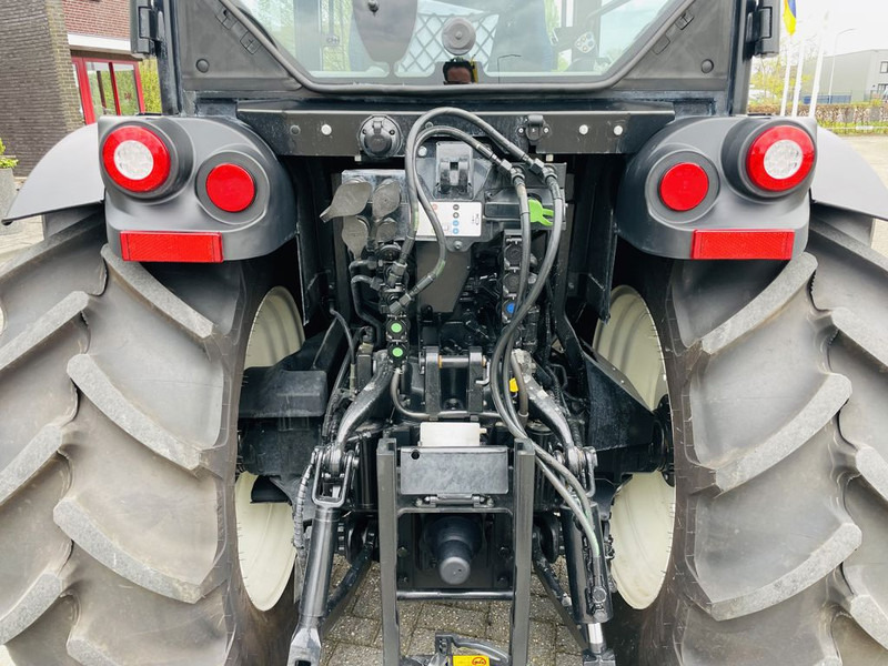Mini tractor New Holland NH T4.110F New Generation Blue Cab: foto 9