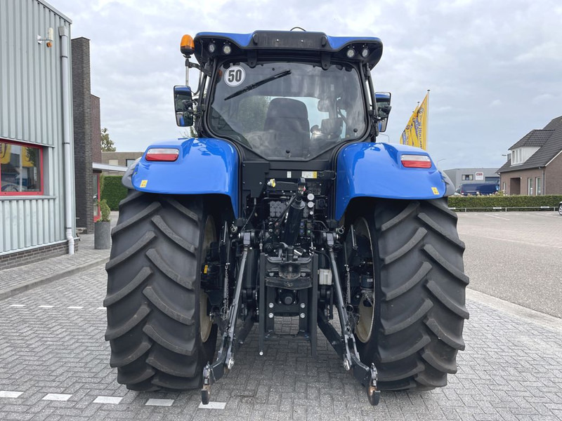 New Holland T7.245 AC stage V Fronthef - Tractor: foto 2 New Holland T7.245 AC stage V Fronthef - Tractor: foto 2