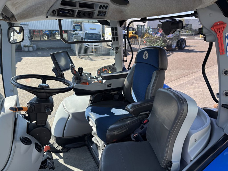 New Holland T7.245 Auto Command MY18 - Tractor: foto 5 New Holland T7.245 Auto Command MY18 - Tractor: foto 5