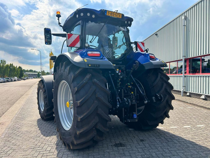New Holland T7.300 AC New Gen Blue Power DEMO - Tractor: foto 3 New Holland T7.300 AC New Gen Blue Power DEMO - Tractor: foto 3