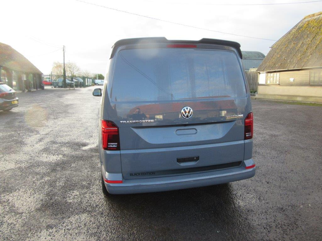 Furgón nuevo 2025 Volkswagen Transporter Black Edition 2.0 BiDI 204 Sportline: foto 6