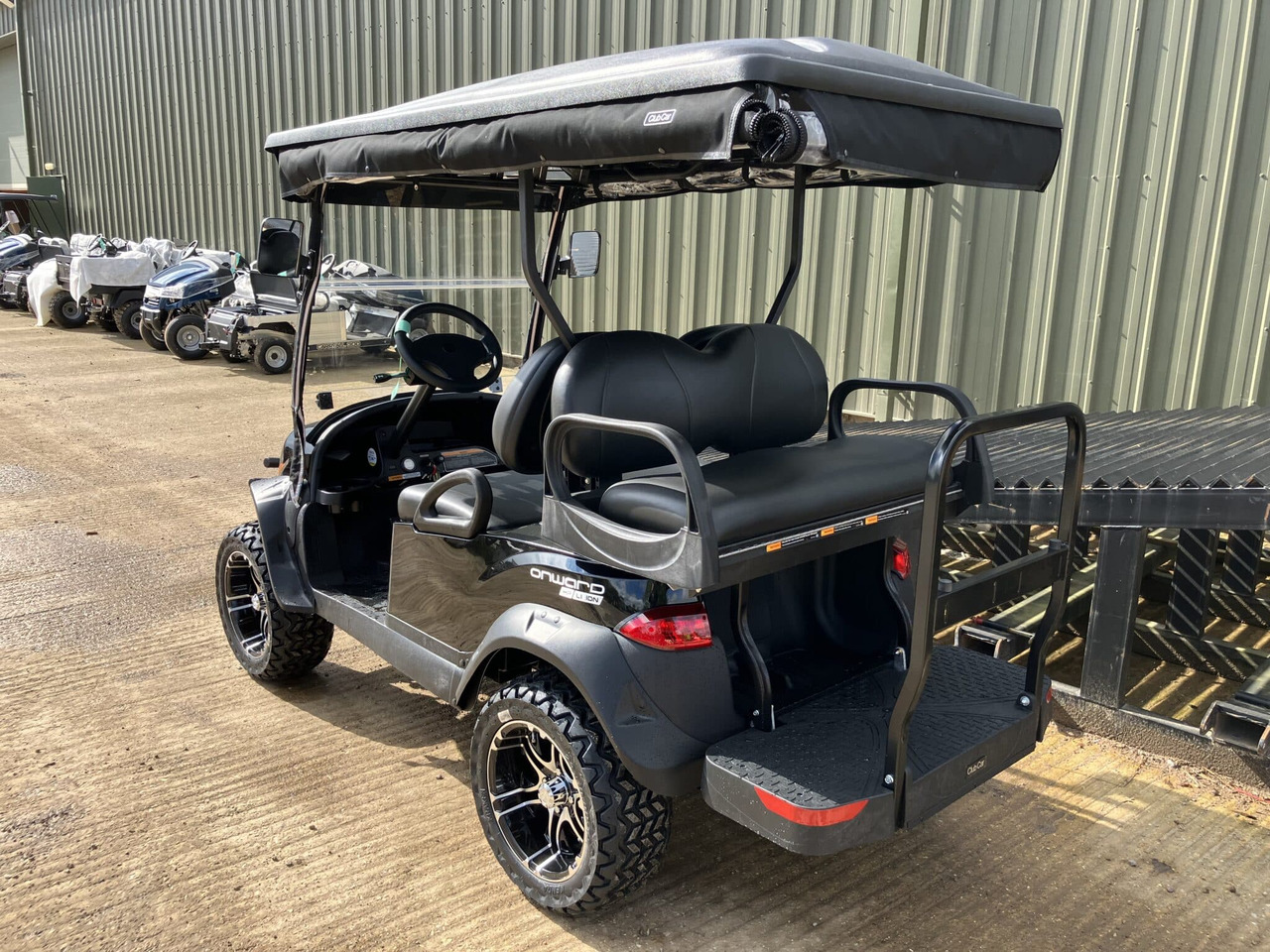 Club Car Onward 4 Seat Lifted - Carrito de golf: foto 3 Club Car Onward 4 Seat Lifted - Carrito de golf: foto 3