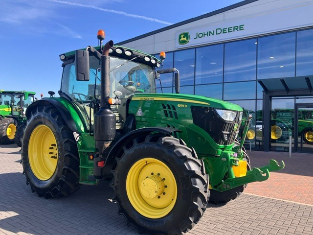 Tractor JOHN DEERE 6155R: foto 1