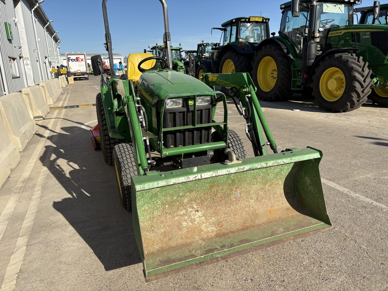 John Deere 3036E compact tractor with Loader - Mini tractor: foto 2 John Deere 3036E compact tractor with Loader - Mini tractor: foto 2