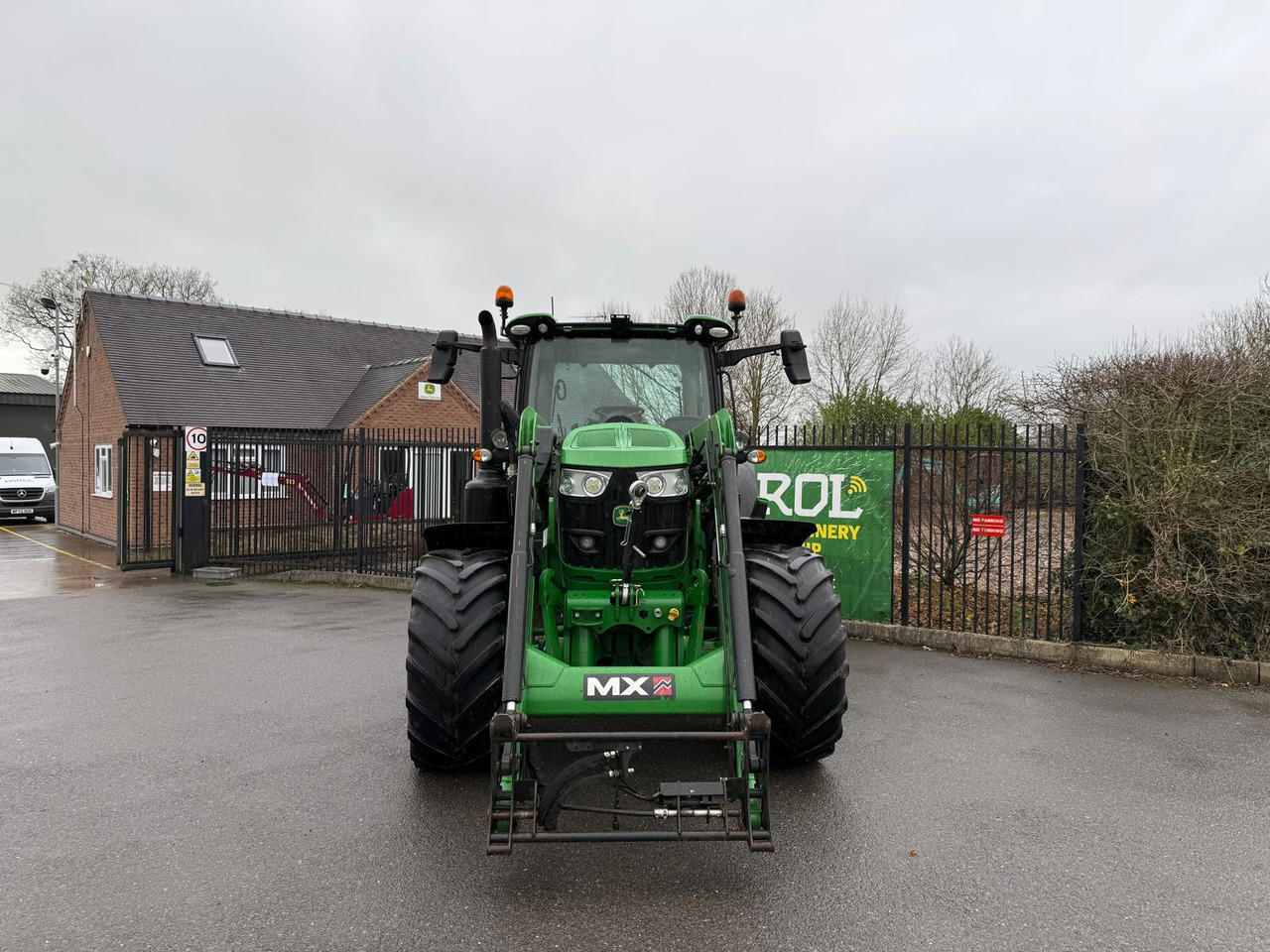 John Deere 6135R - Tractor: foto 3 John Deere 6135R - Tractor: foto 3