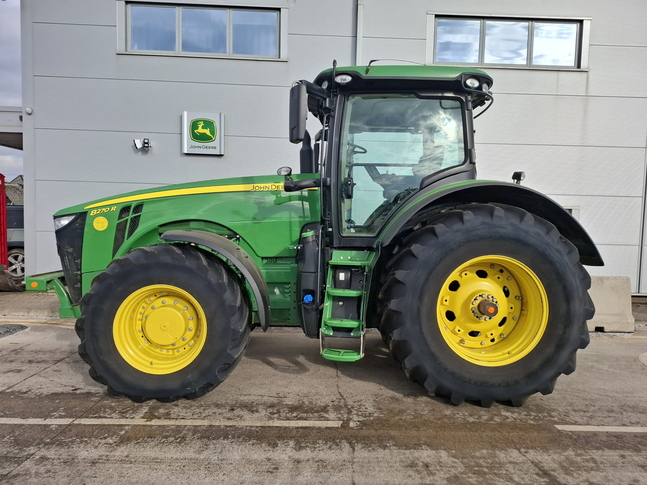 John Deere 8270R - Tractor: foto 2 John Deere 8270R - Tractor: foto 2