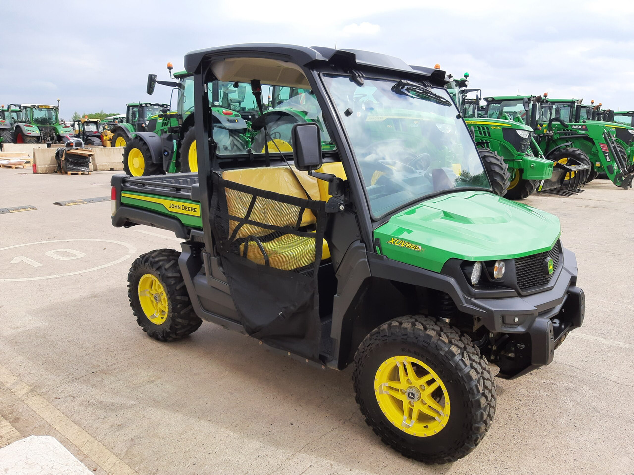 John Deere XUV865M Gator - Cuadrimoto: foto 3 John Deere XUV865M Gator - Cuadrimoto: foto 3