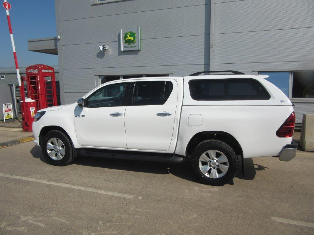 TOYOTA HILUX ICON D-4D 4WD DOUBLE CAB - Pick-up: foto 4 TOYOTA HILUX ICON D-4D 4WD DOUBLE CAB - Pick-up: foto 4