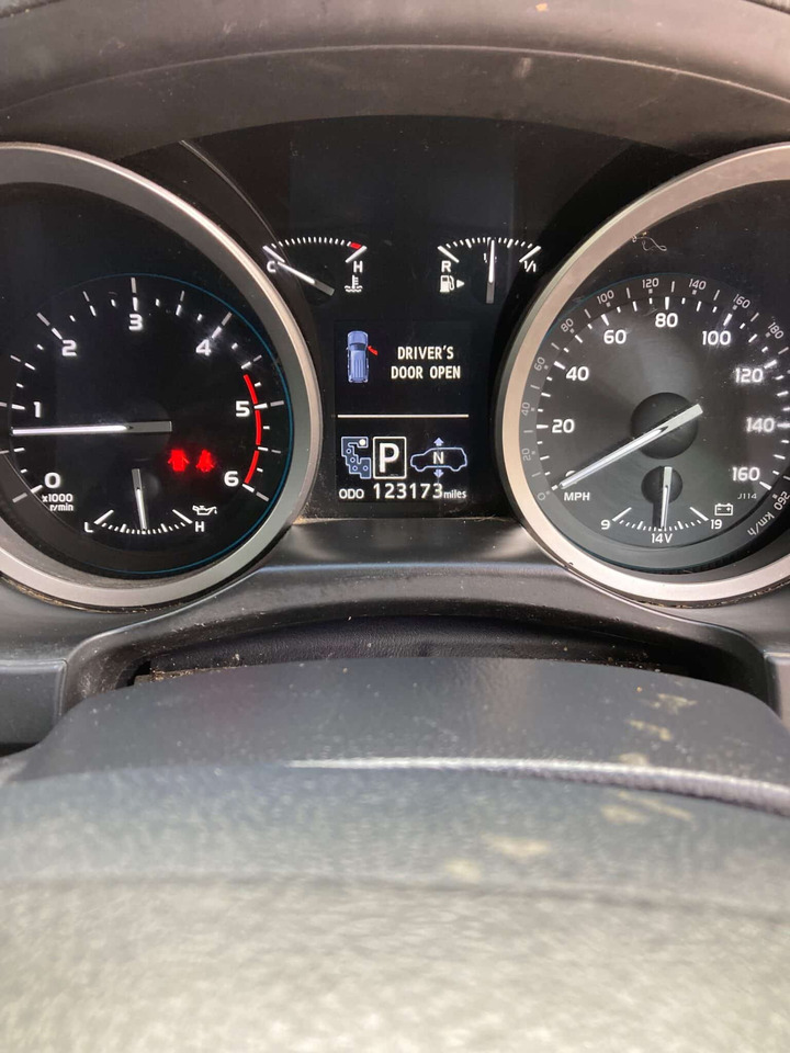 TOYOTA LANDCRUISER 200 SERIES 2 (NO VAT) - Coche: foto 5 TOYOTA LANDCRUISER 200 SERIES 2 (NO VAT) - Coche: foto 5