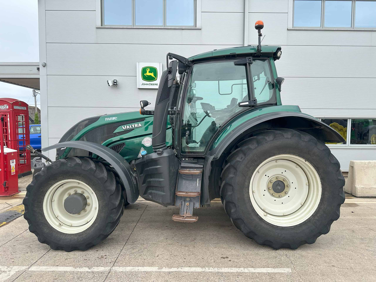 Valtra T174EV - Tractor: foto 2 Valtra T174EV - Tractor: foto 2