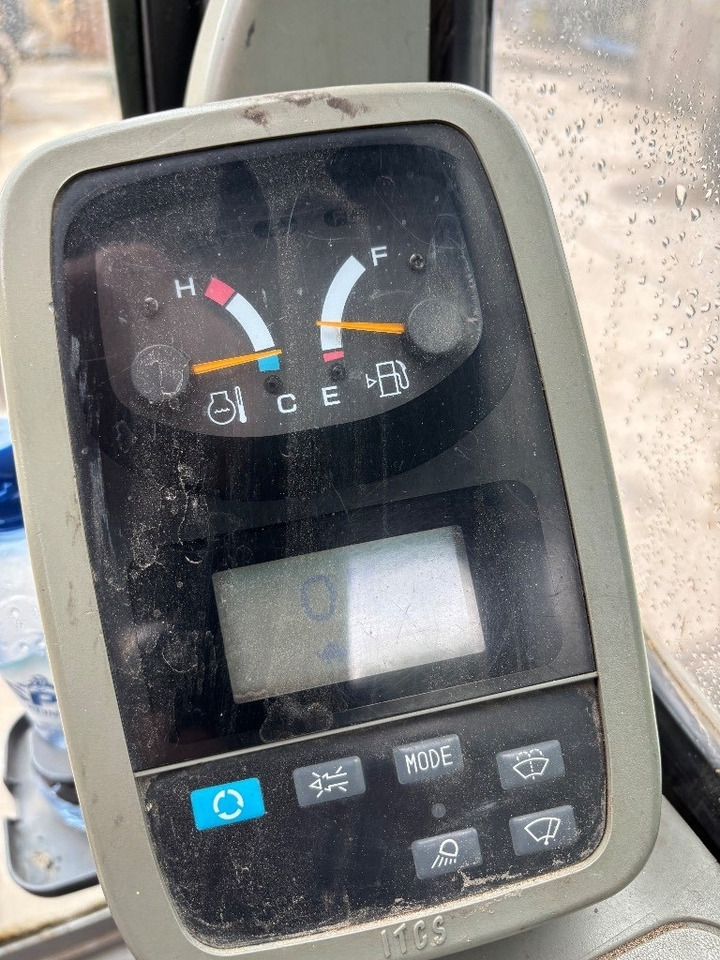 Excavadora de cadenas Kobelco SK 135: foto 13