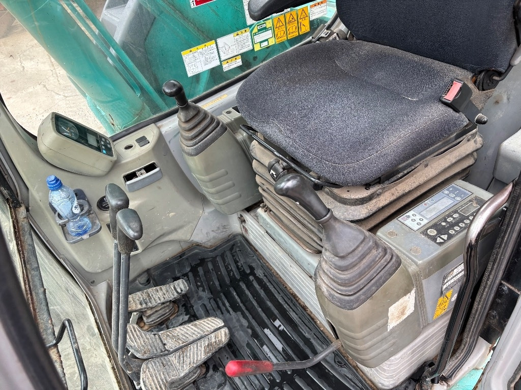 Excavadora de cadenas Kobelco SK 135: foto 15