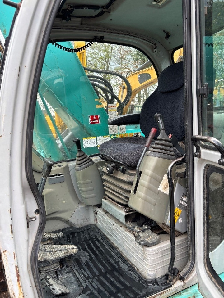 Excavadora de cadenas Kobelco SK 135: foto 11