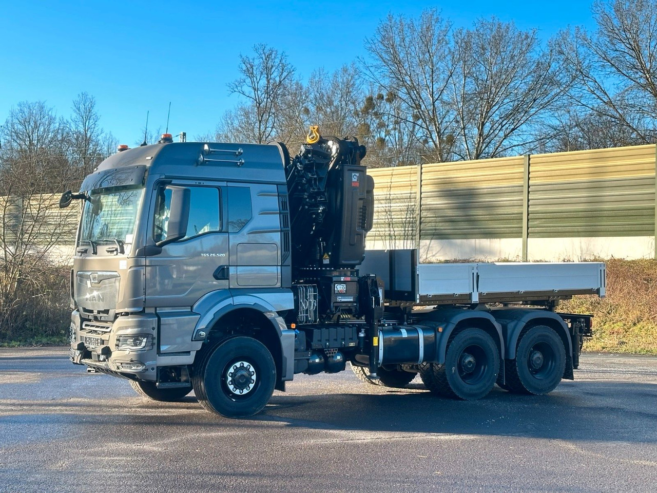 MAN TGS 26.520 6x6 Kran HIAB X-HIPRO 548E-8 - Cabeza tractora: foto 3 MAN TGS 26.520 6x6 Kran HIAB X-HIPRO 548E-8 - Cabeza tractora: foto 3