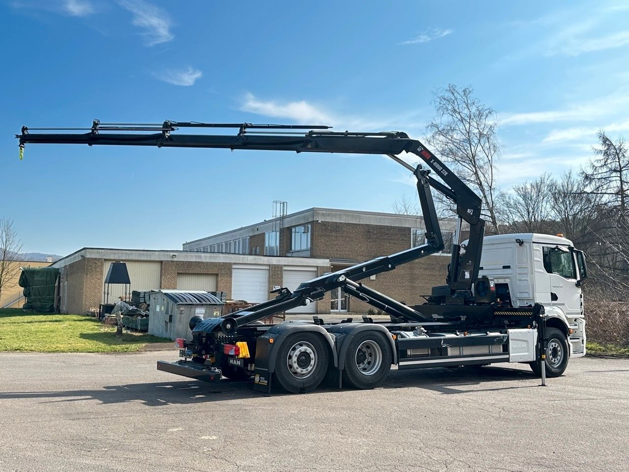 MAN TGS 26.470 6x2 Abrollkipper + Kran Hiab 228-4 - Camión multibasculante, Camión grúa: foto 5 MAN TGS 26.470 6x2 Abrollkipper + Kran Hiab 228-4 - Camión multibasculante, Camión grúa: foto 5